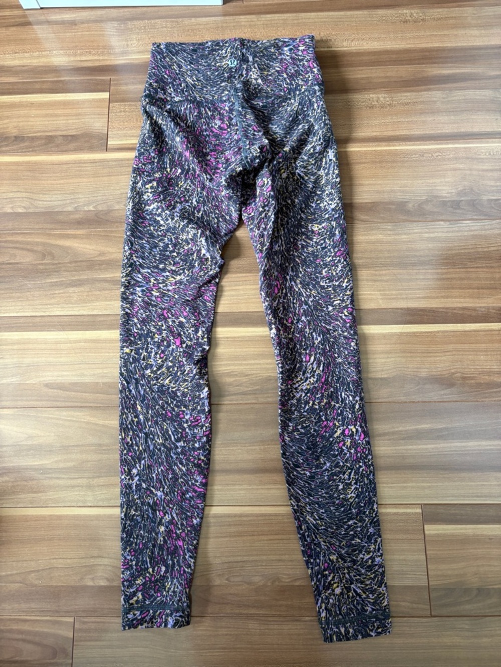 Lululemon Wunder Train High Rise Tight 28” - Picture 5 of 8